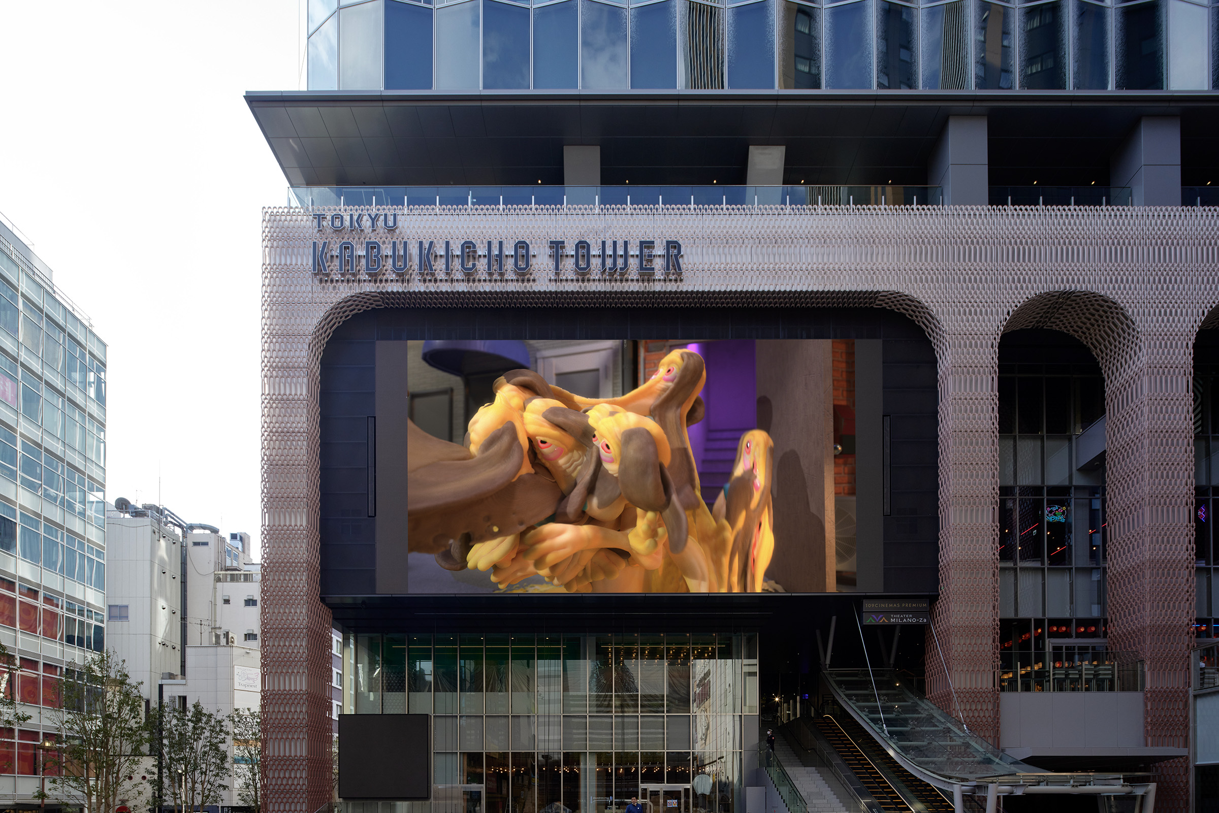 東急歌舞伎町タワーのアートプロジェクト | 街の歴史をつむぎ非日常へ - ZEROMILE